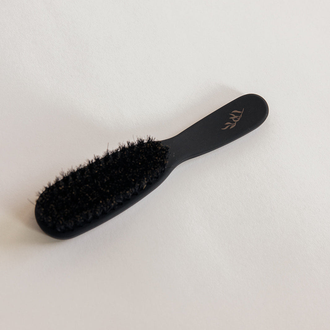 The Noir Boar Bristle Smoothing Brush