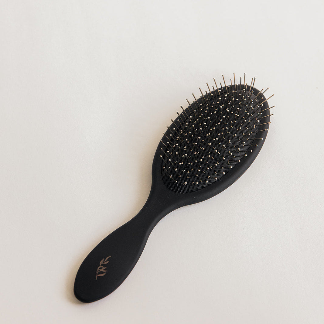 The Noir Collection Detangling Brush