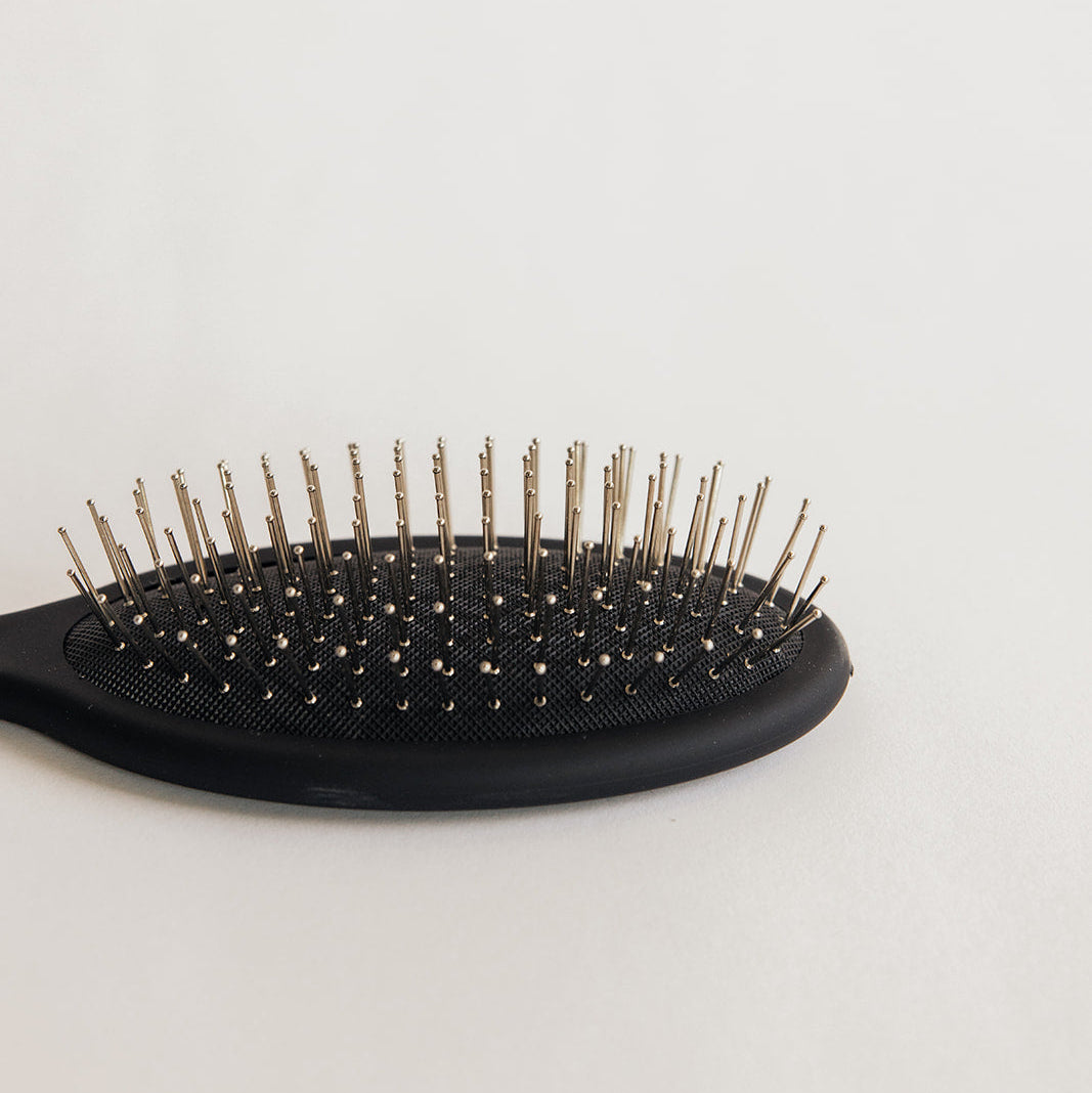 The Noir Collection Detangling Brush