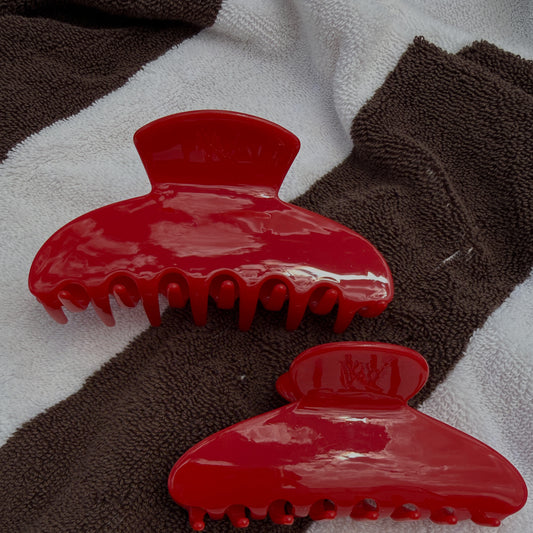 Poppy Acrylic Claw Clip (2 sizes)