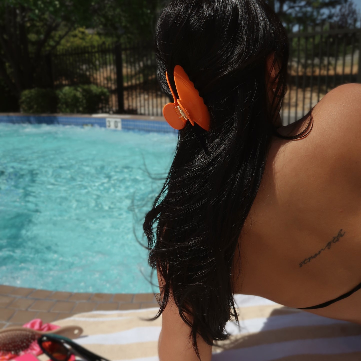 Clementine Acrylic Claw Clip (2 sizes)